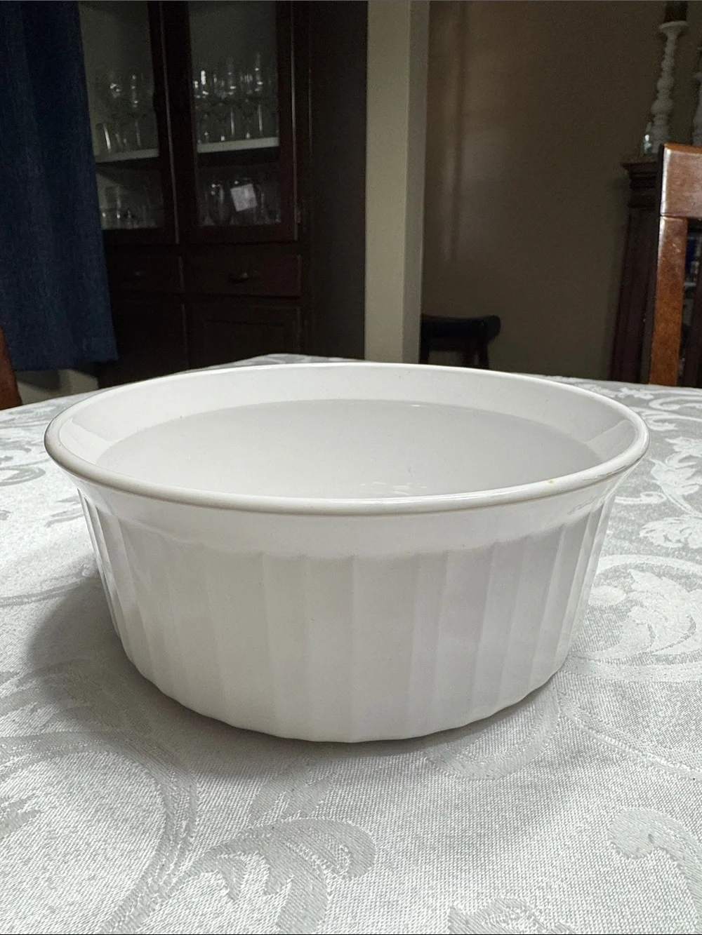Corning ware French white casserole. 1.6 liter